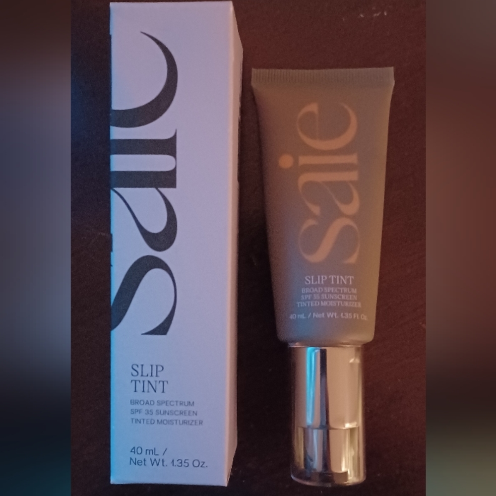Saie SlipTint SPF 35
